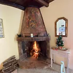 Il Borgo Di Firenzuola Con Camino Apartamento *
