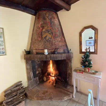Il Borgo Di Firenzuola Con Camino דירה *